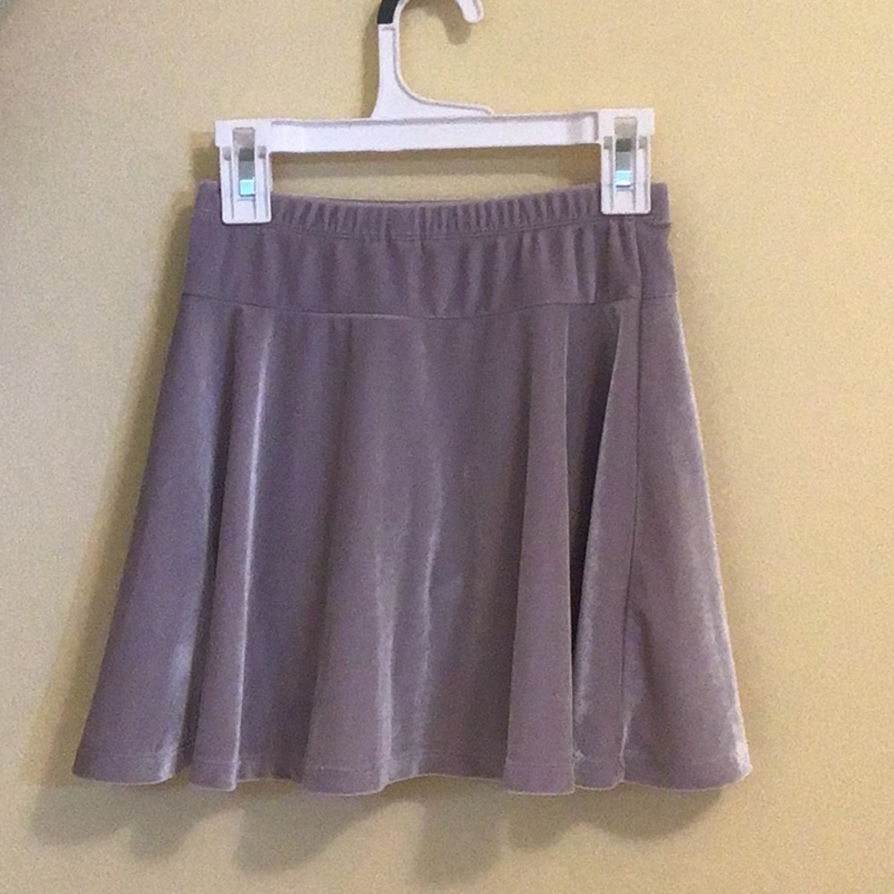 🏞 Land’s End Kid’s Velvet Silver Skort 🏞